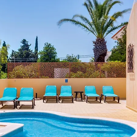 Esmeralda Villa *